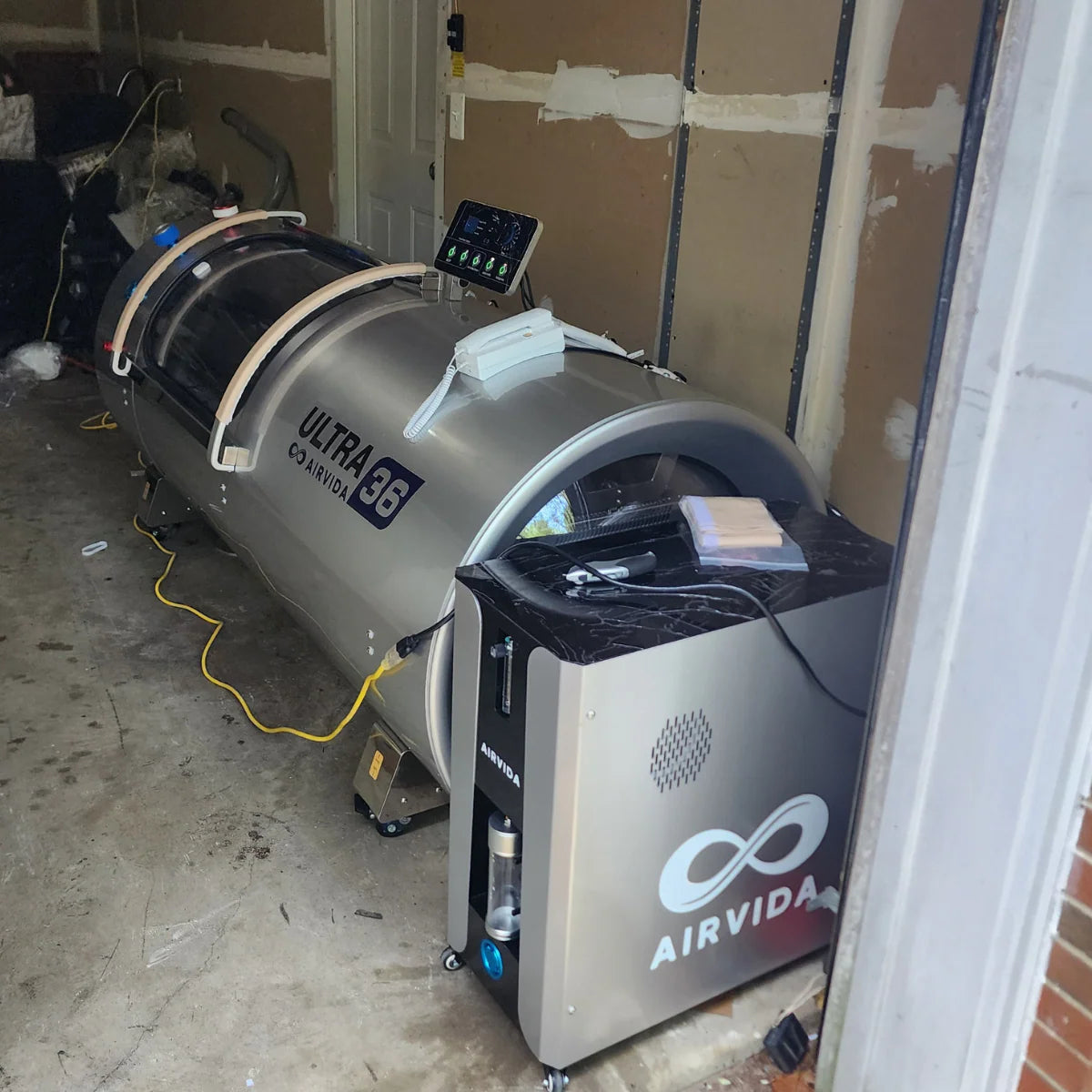 Airvida Ultra Hard Shell Lying 1.3–2.0 ATA Hyperbaric Chamber